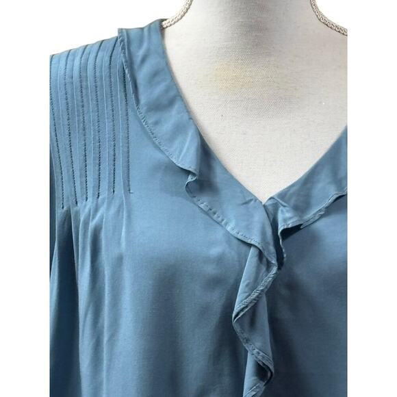 Easel blue babydoll top, romantic, bohemian, feminine, ruffles, effortless - Picture 4 of 6
